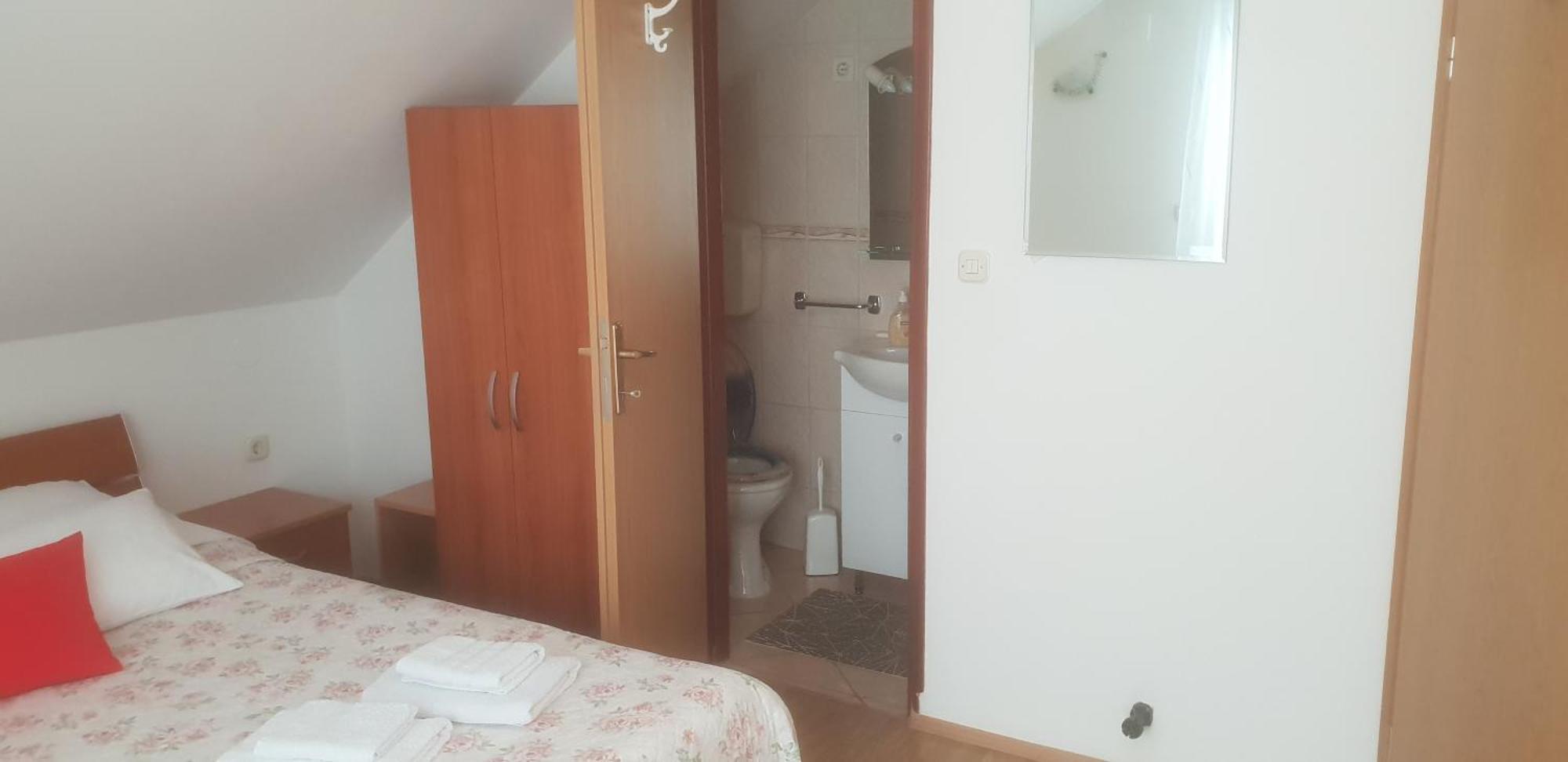 Apartments Mise Ogulin Ngoại thất bức ảnh